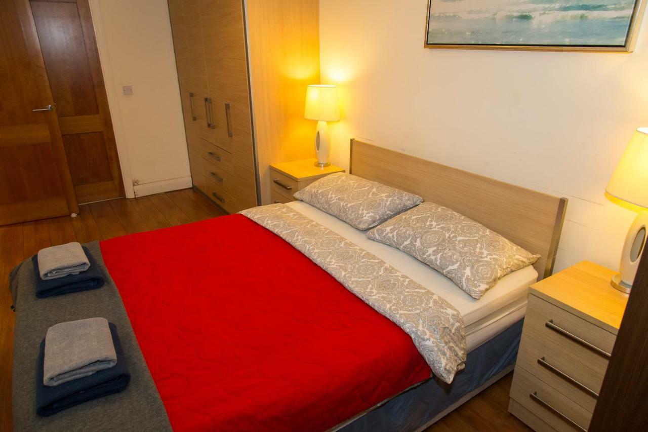 Spacous Dublin Escape 3Br Ensuited Free Parking Apartment